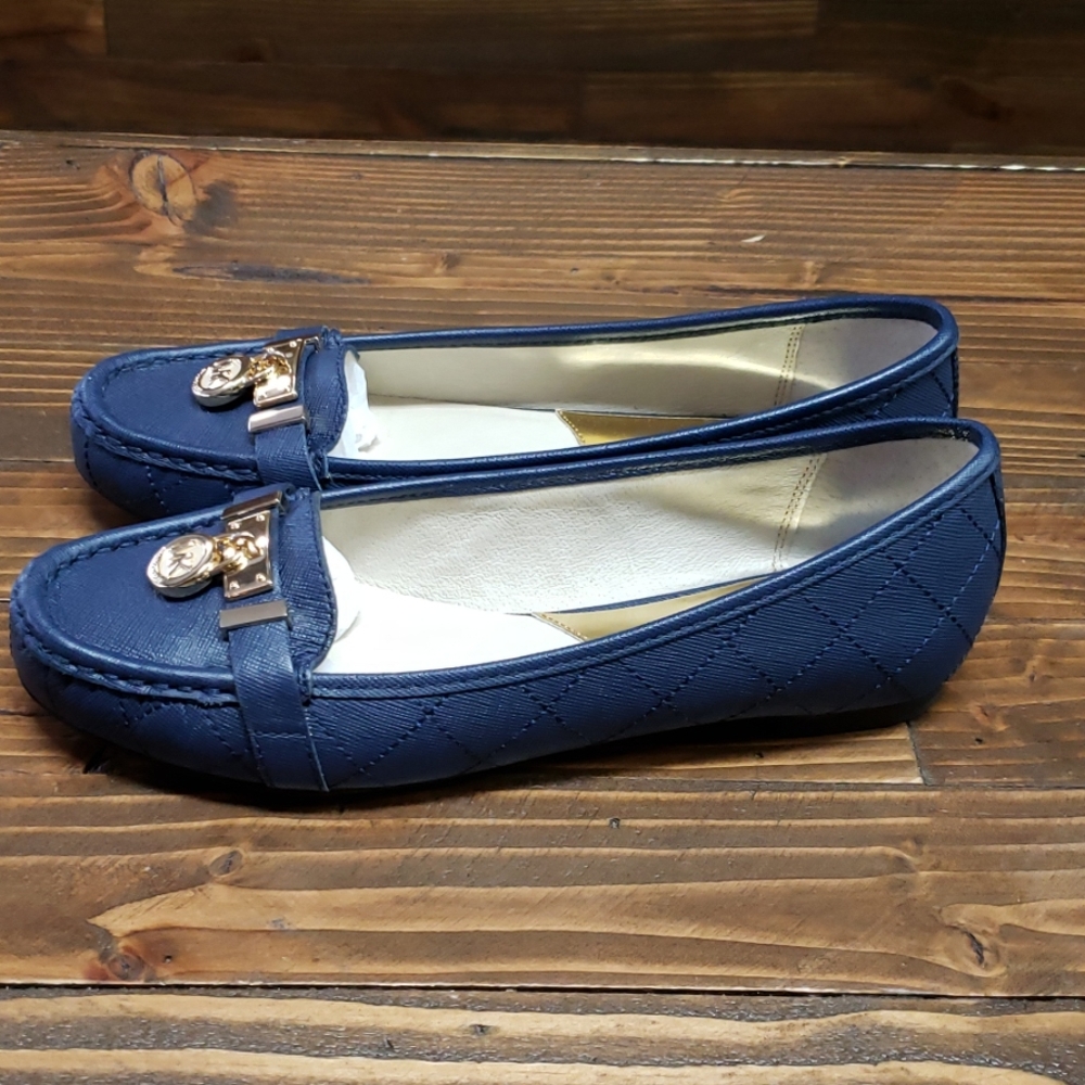Michael Kors Women's Navy Moccasins US Size 6.5 - Picture 2 of 6